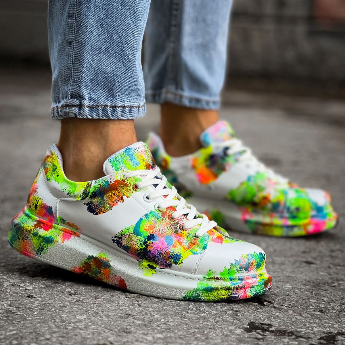 Hand-Painted Customized Sneakers for Women by Apollo Moda | Lisbon Flowers