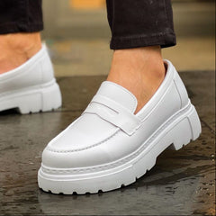 Elegancia prístina de Oslo para hombre