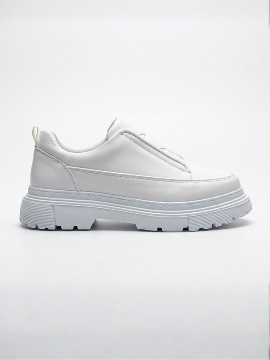 VantageX Blanco Slip-Ons